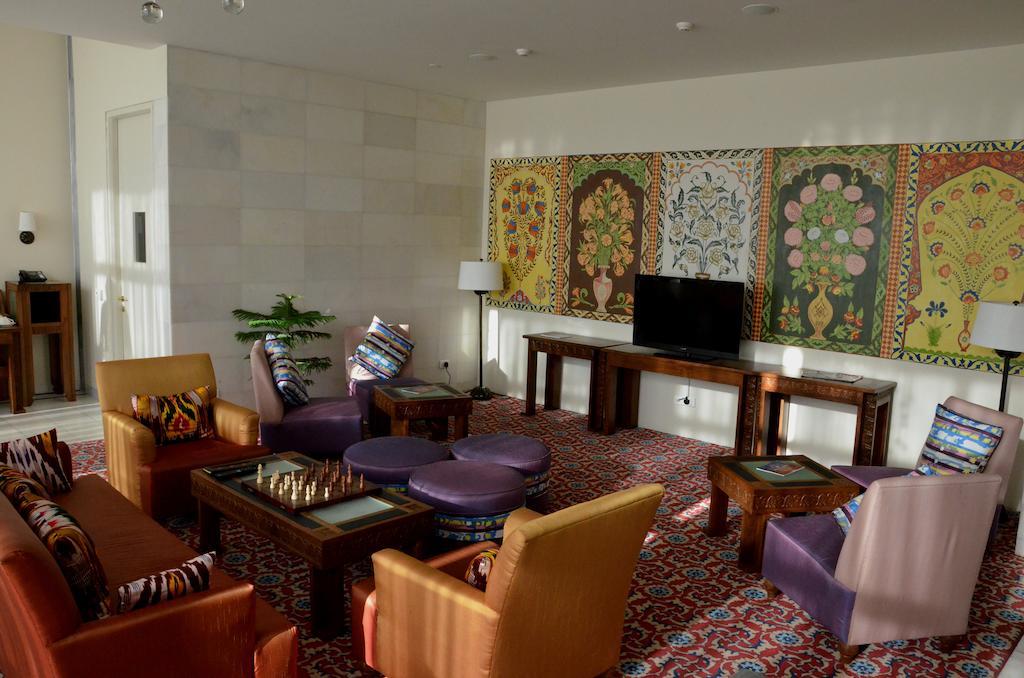 Dushanbe Serena Hotel Екстер'єр фото