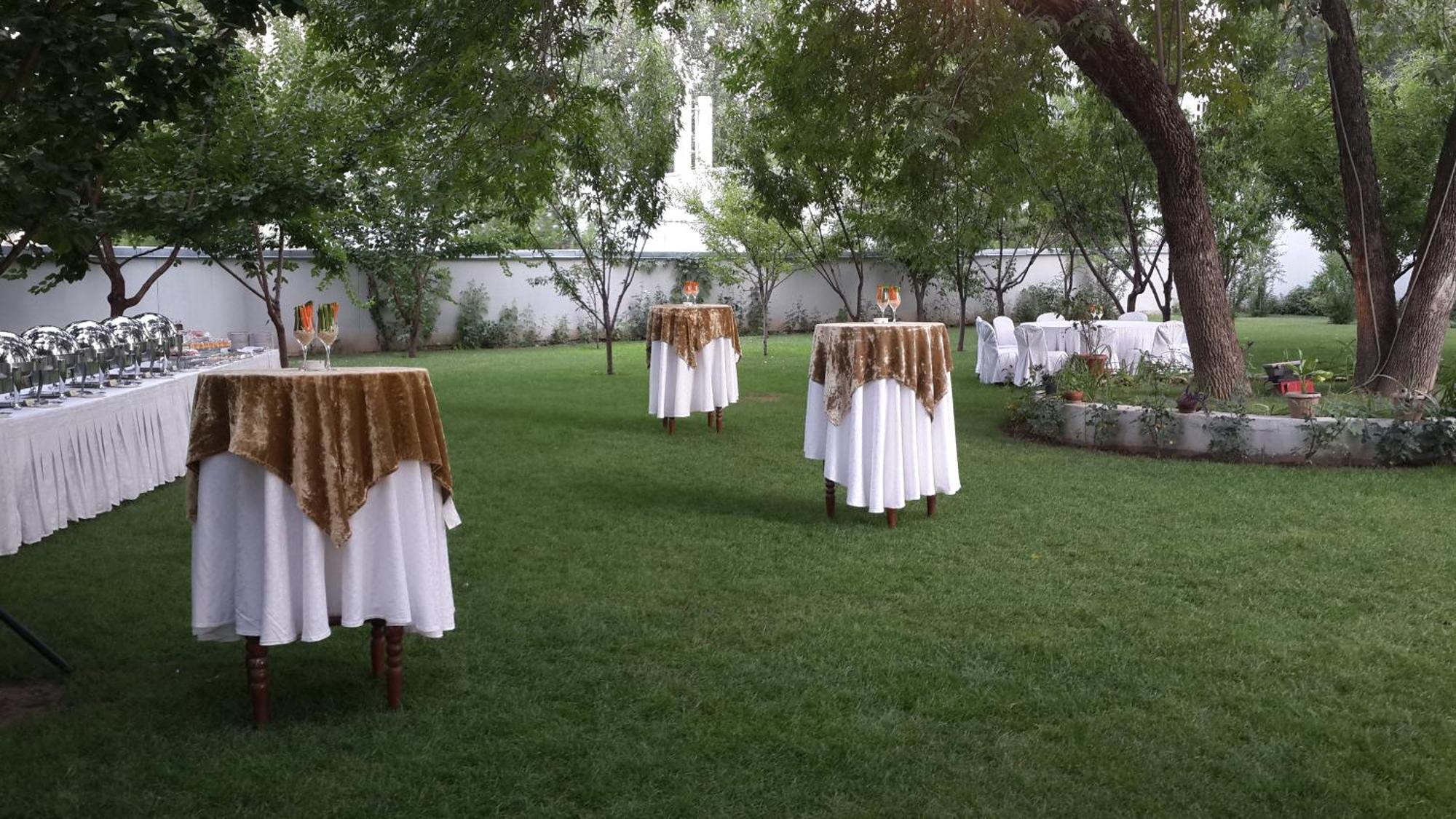Dushanbe Serena Hotel Екстер'єр фото