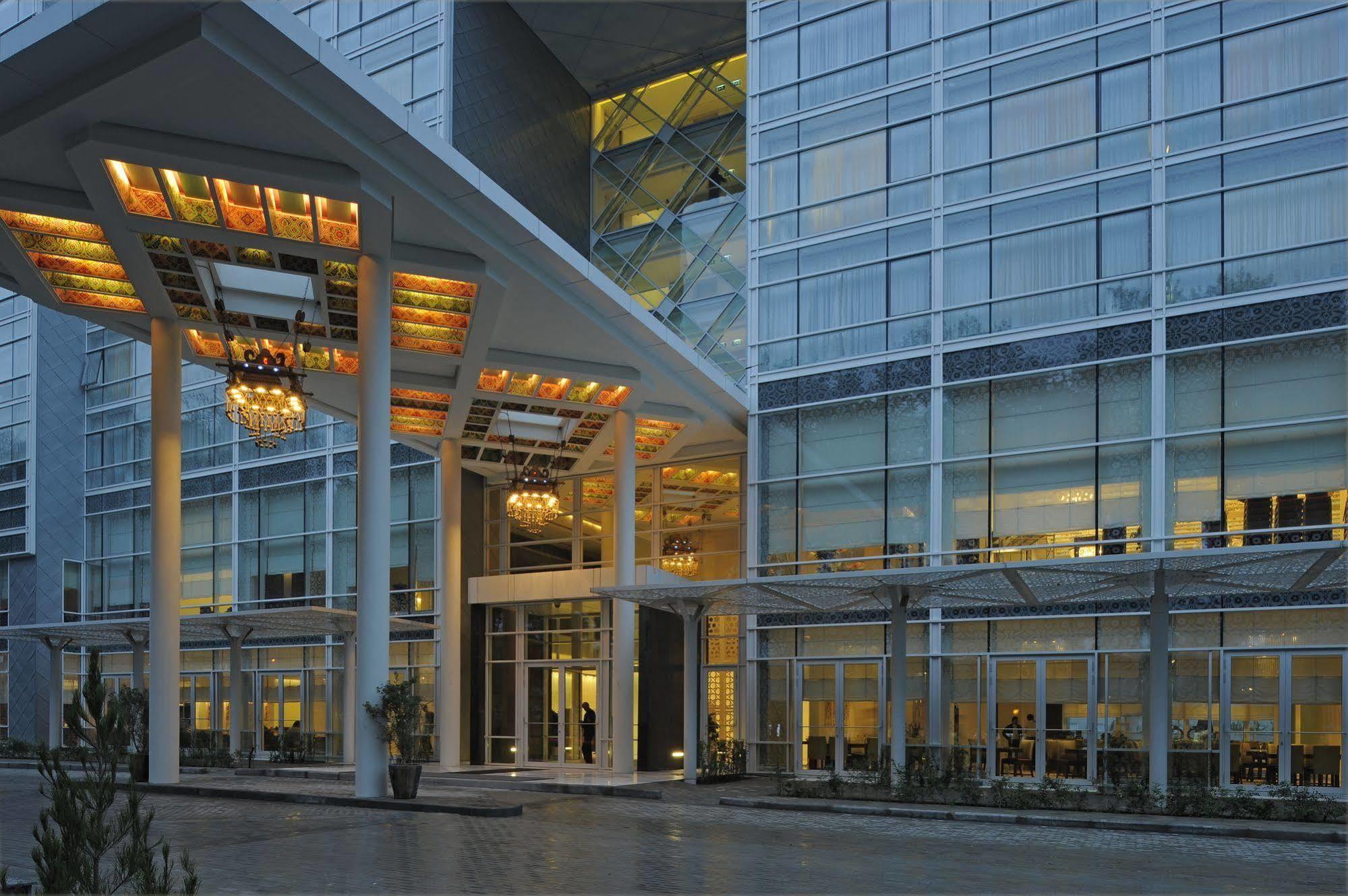 Dushanbe Serena Hotel Екстер'єр фото